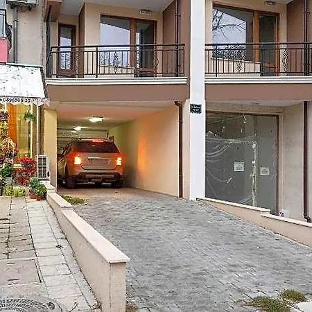 Joy Center Private Parking 5* Burgas