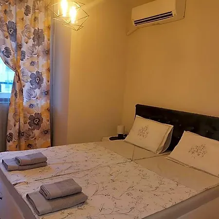 Hotel Joy Center Private Parking Burgas